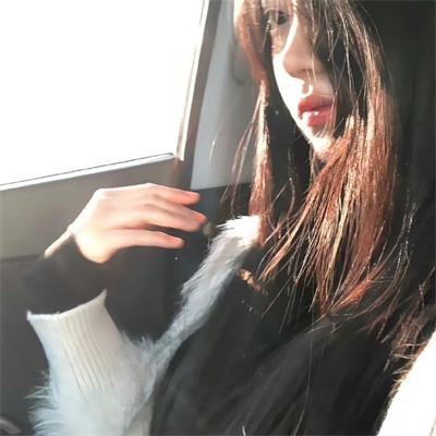 小姑娘艾萝依